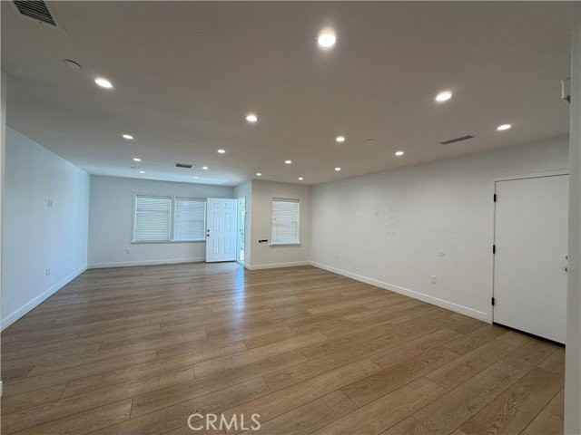 8437 Calvin Ave - Photo 3 of 8