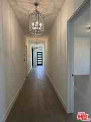 15122 Morrison St - Photo 4 of 7