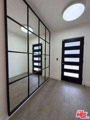 15122 Morrison St - Photo 6 of 7