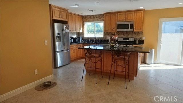 5966 Rod Ave - Photo 7 of 8