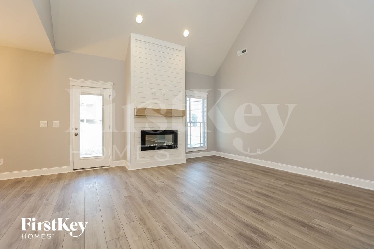 770 Buffalo Ford Dr - Photo 3 of 18