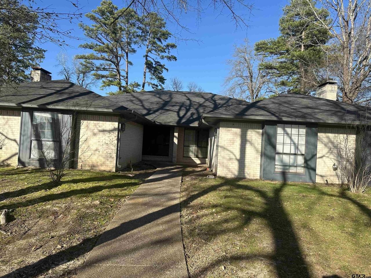 1600 Timber Creek Dr - Photo 2 of 33