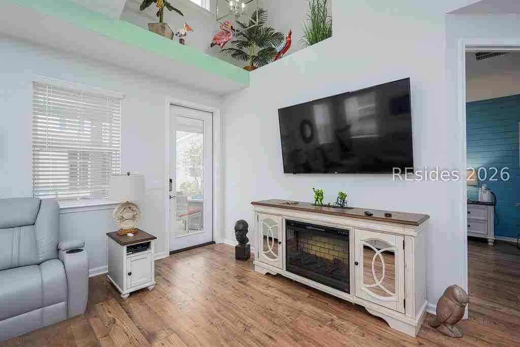 198 Sandbar Ln - Photo 7 of 42