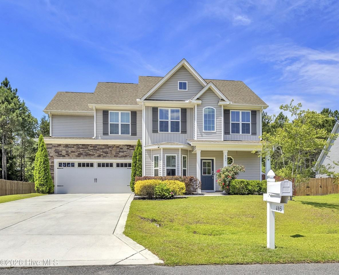 405 Belhaven Ct - Photo 3 of 50