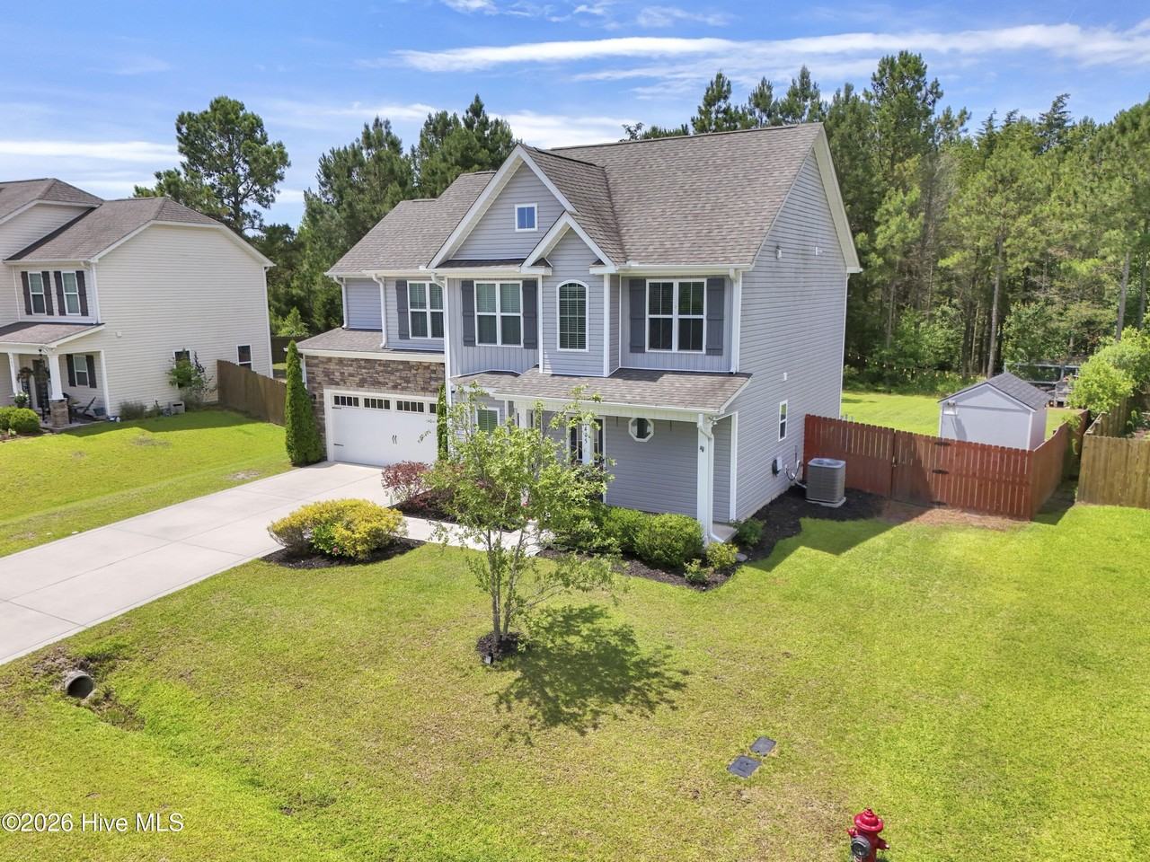 405 Belhaven Ct - Photo 7 of 50