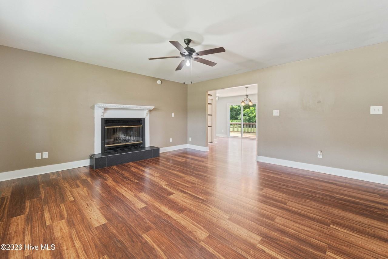 108 Quail Hollow Dr - Photo 3 of 20