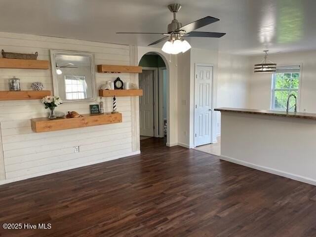 1112 Crestfield Way - Photo 3 of 19