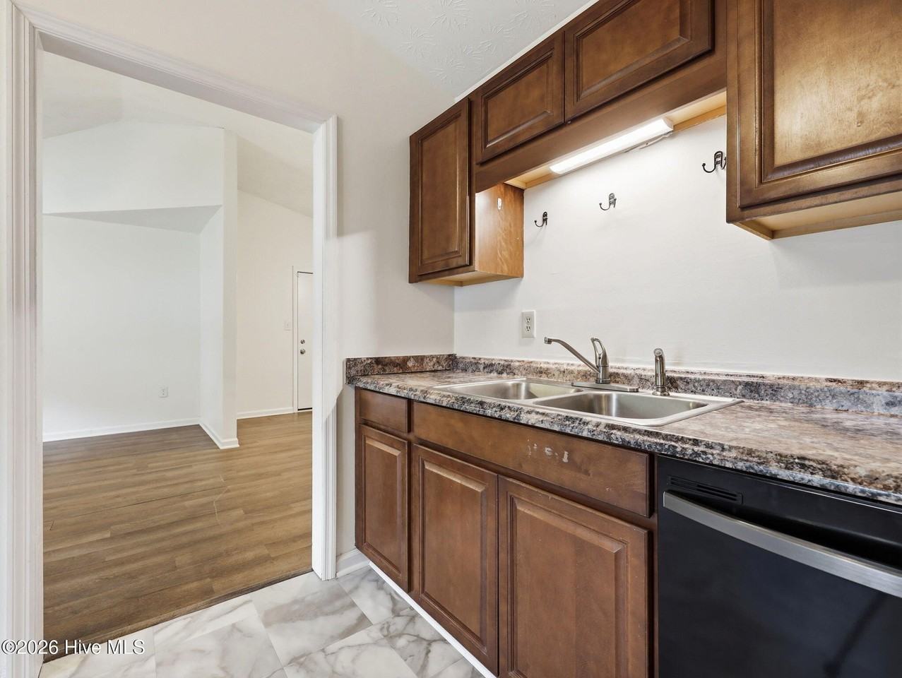 3021 Steeple Chase Ct - Photo 6 of 25
