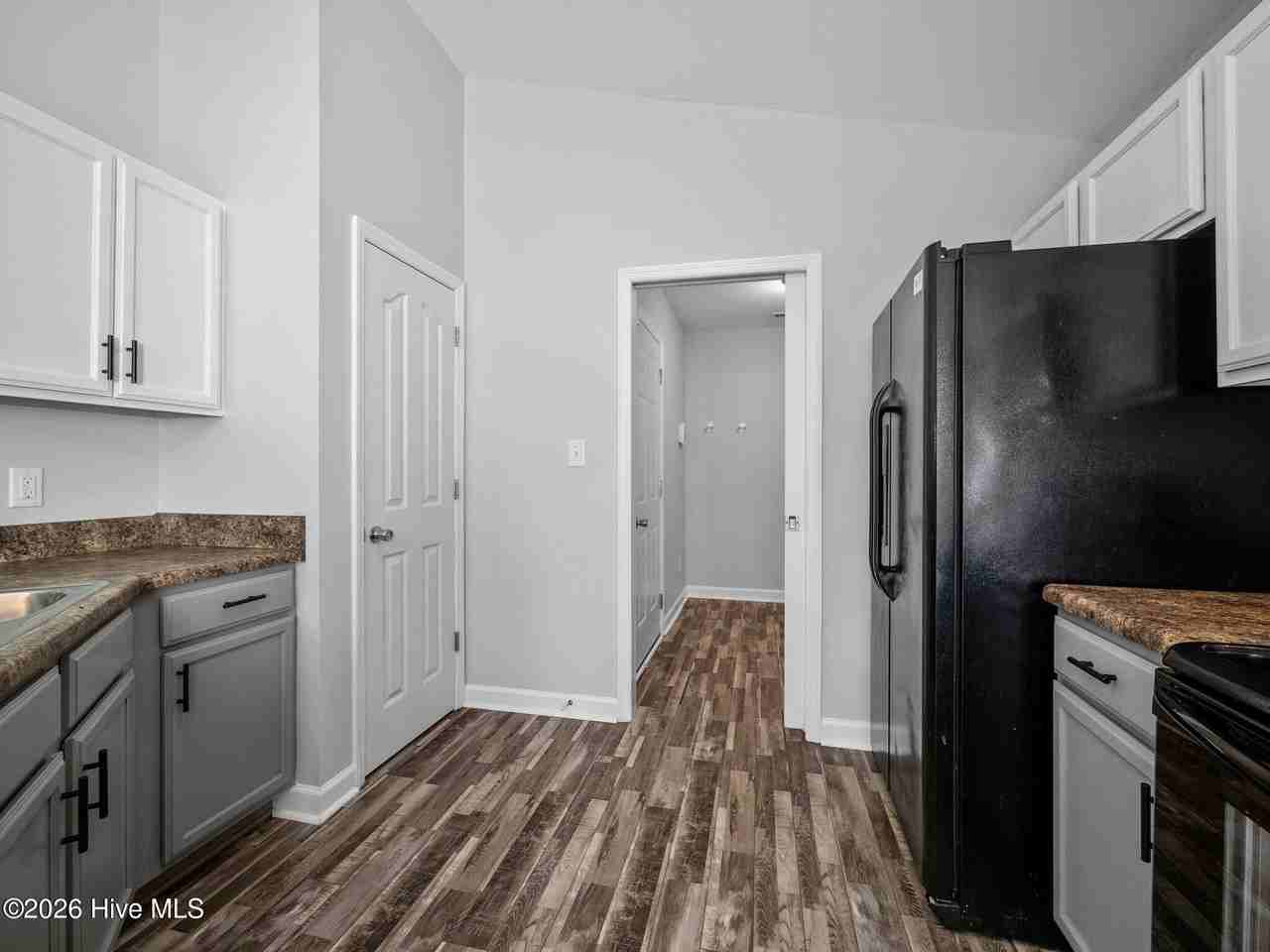 312 Reid Ct N - Photo 7 of 22