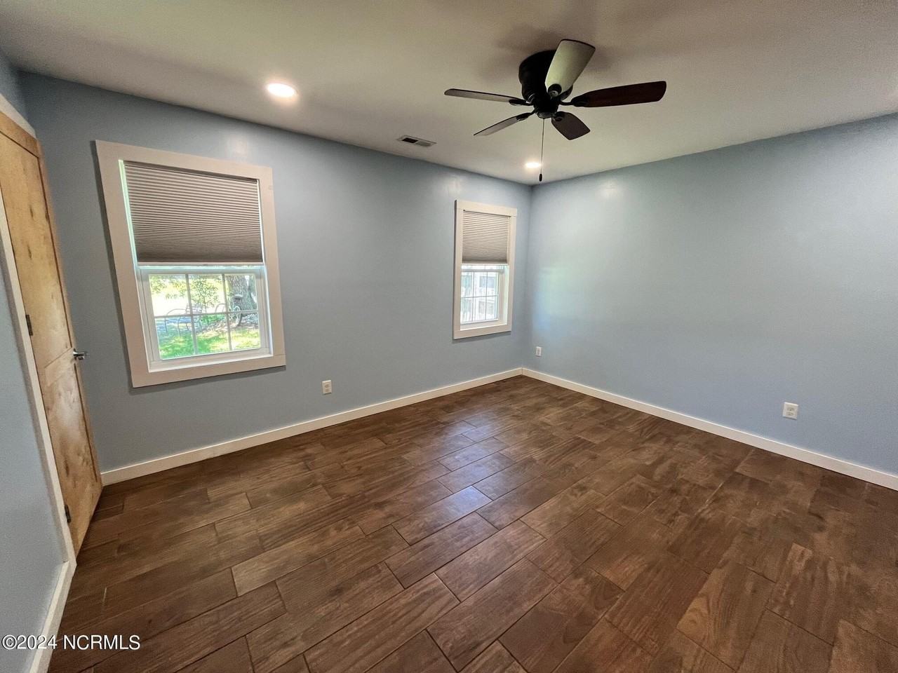 112 Jenna Rea Rd - Photo 4 of 25