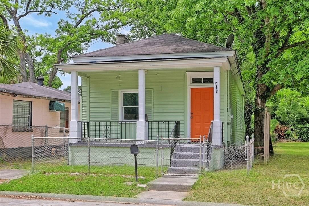 917 Elliott Ave - Photo 2 of 26