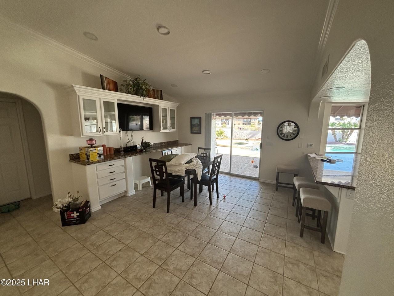 1916 Chip Dr - Photo 5 of 28