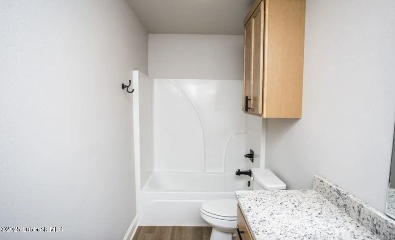 2536 137th St - Photo 7 of 16