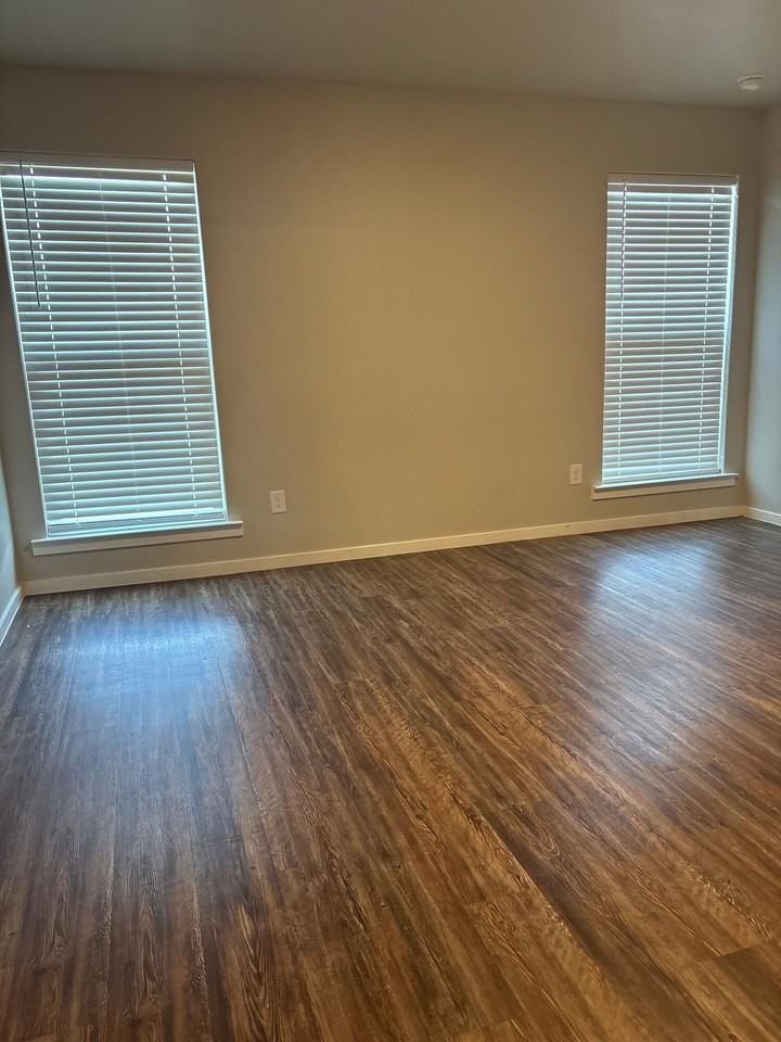 2125 Kirksey Ave - Photo 7 of 10