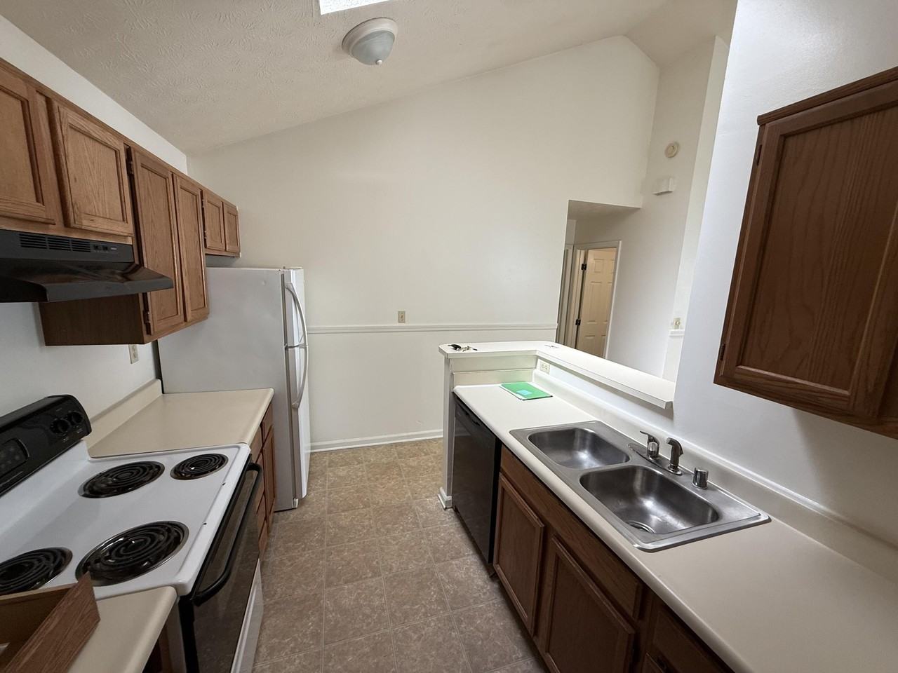 2716 Chelsea Woods Ct - Photo 3 of 7