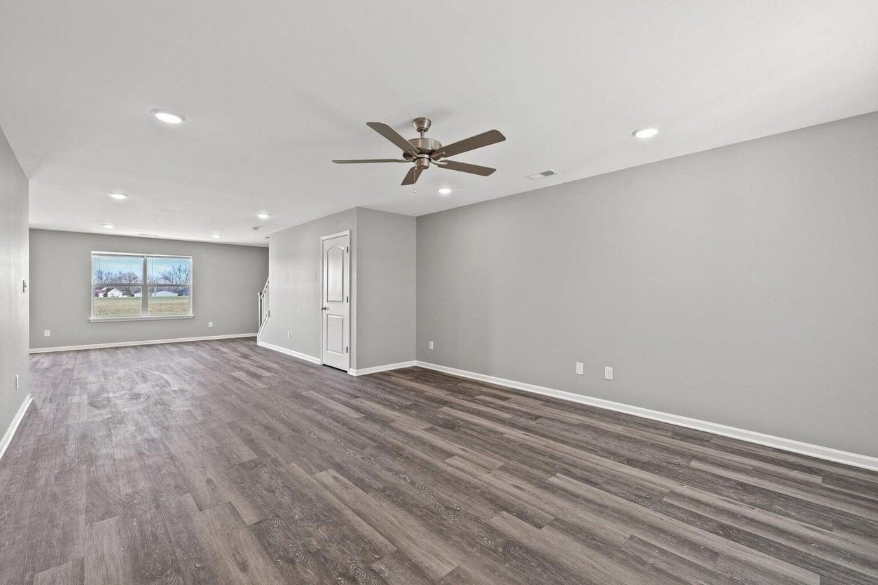 237 Candy Apple Ln - Photo 4 of 17