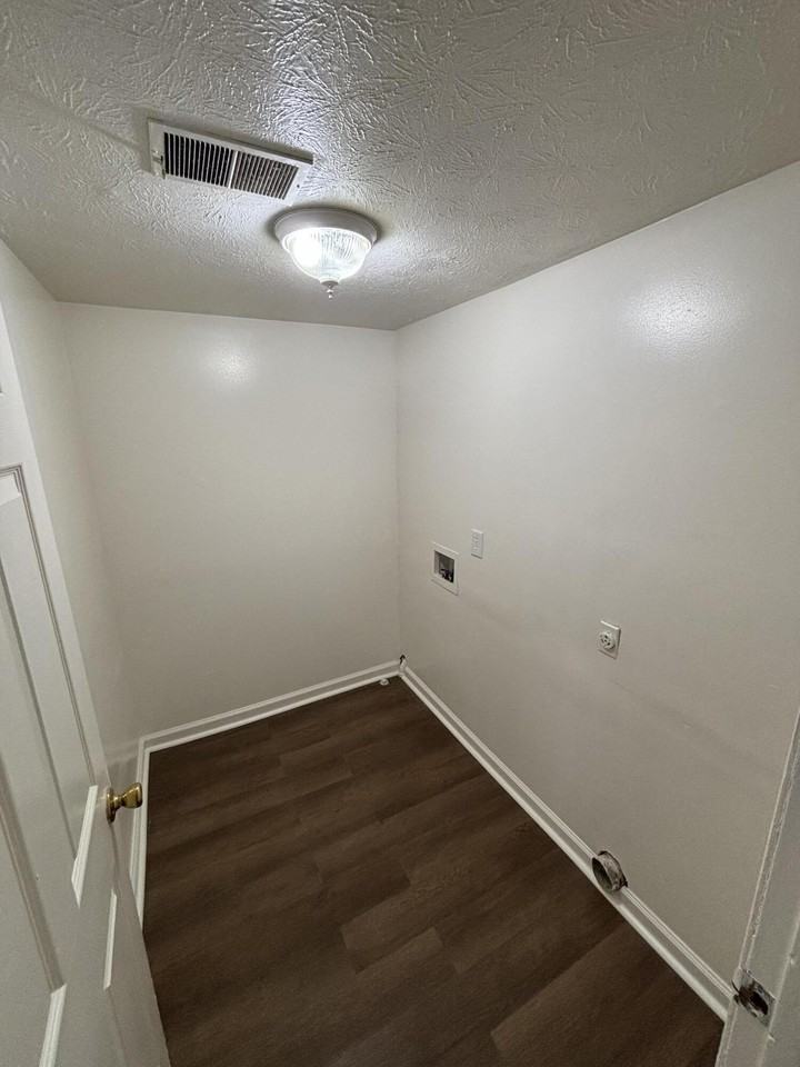 441 Lenney Dr #2 - Photo 6 of 10