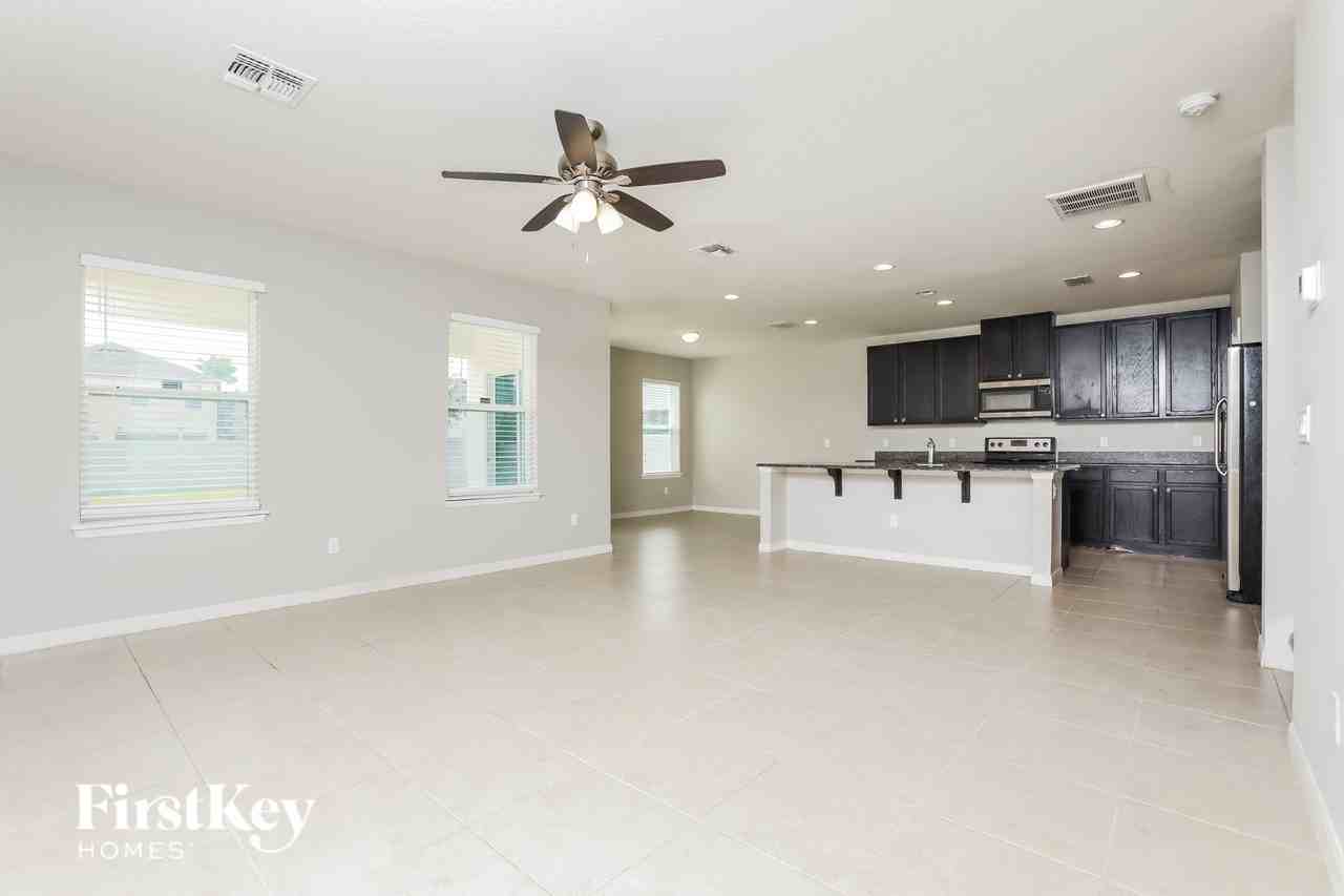 2600 San Simeon Way - Photo 3 of 16