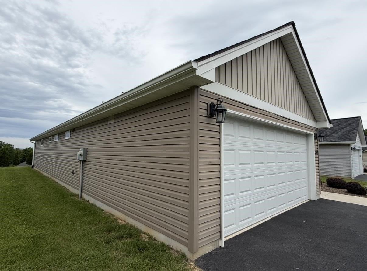 2150 Giles Dr Se - Photo 3 of 32