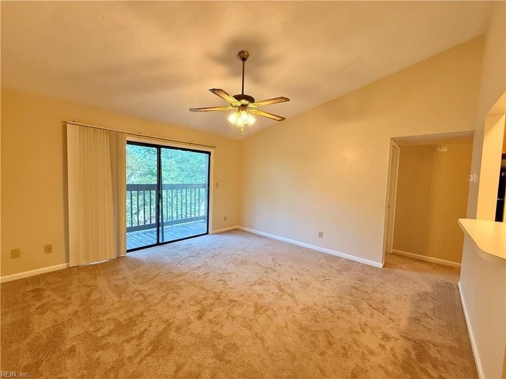 140 Wells Ct - Photo 4 of 13