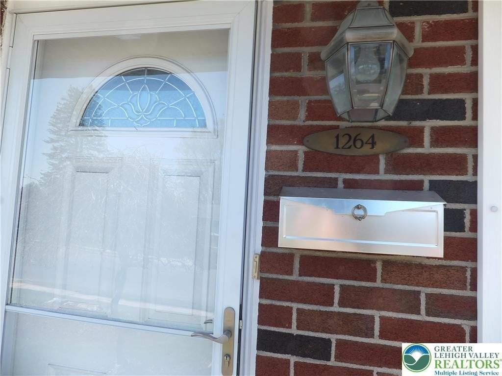 1264 California Ave - Photo 2 of 37
