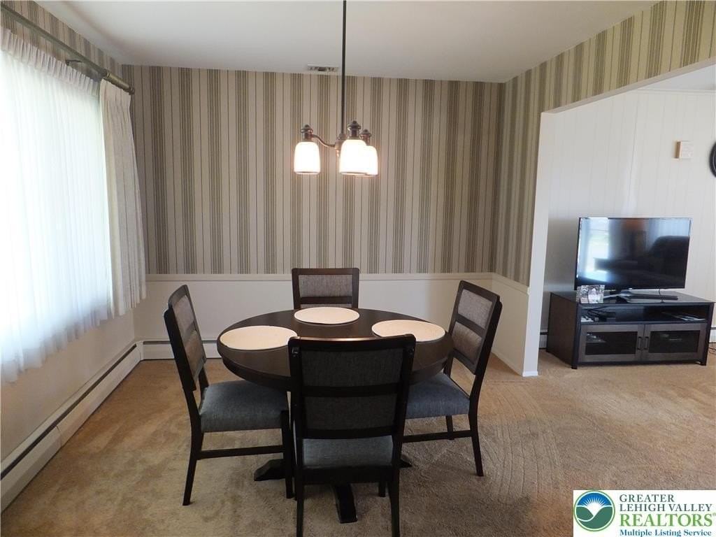 1264 California Ave - Photo 7 of 37