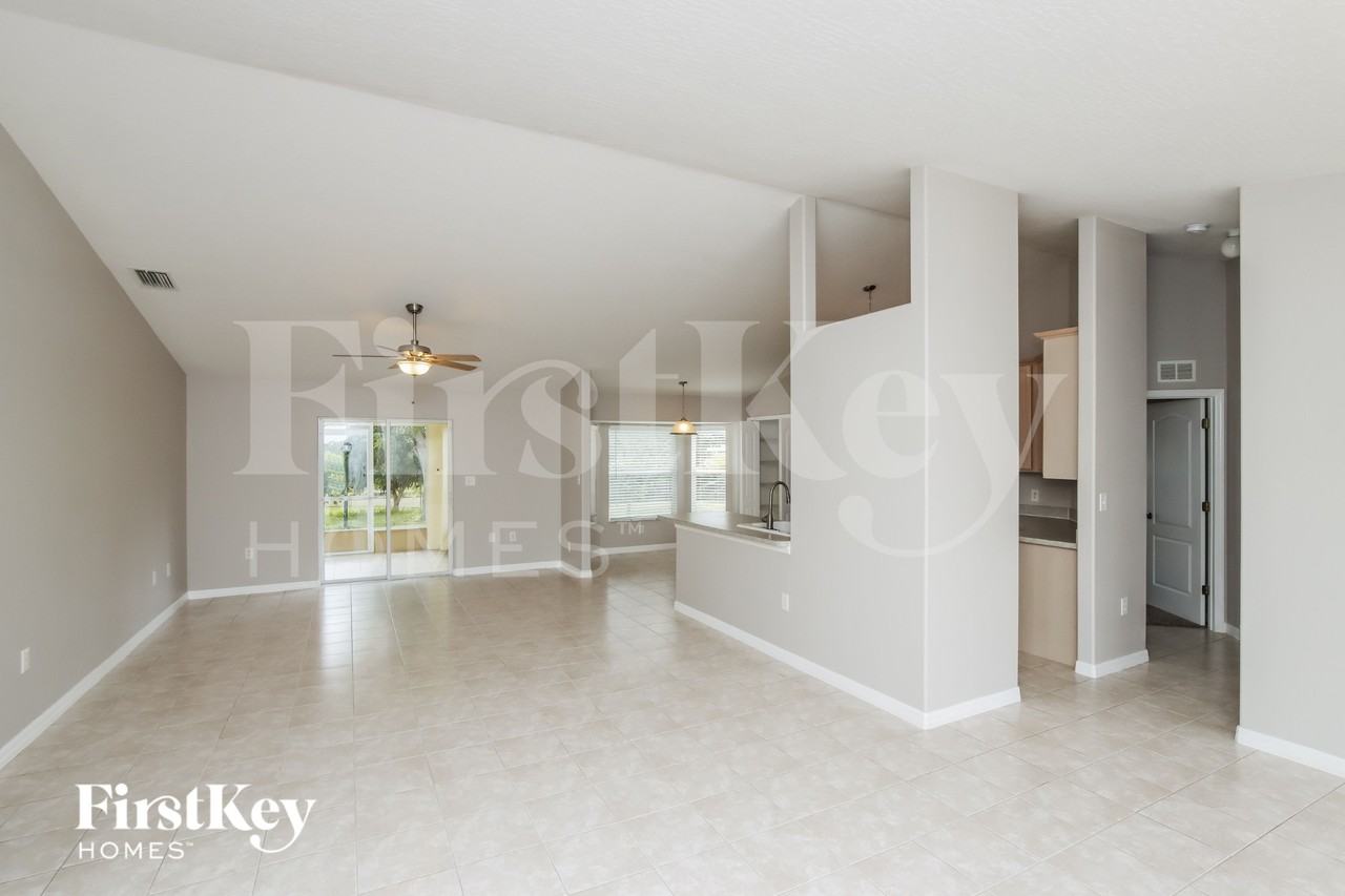 766 Altara Ln Ne - Photo 4 of 17