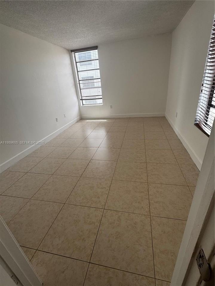 9686 Fontainebleau Blvd #301 - Photo 6 of 19