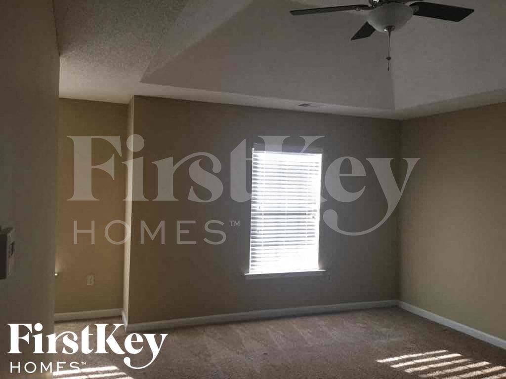 7372 Hunters Forest Dr - Photo 7 of 11