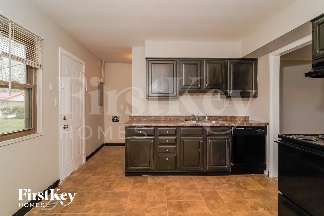 7188 E Wiser Ave - Photo 6 of 15