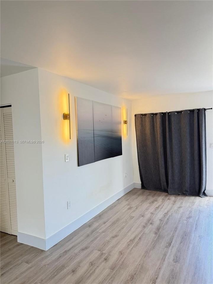 15250 Sw 80th St #9 - Photo 3 of 14