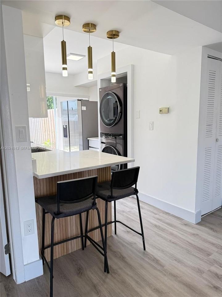 15250 Sw 80th St #9 - Photo 6 of 14