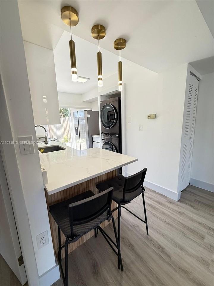 15250 Sw 80th St #9 - Photo 7 of 14