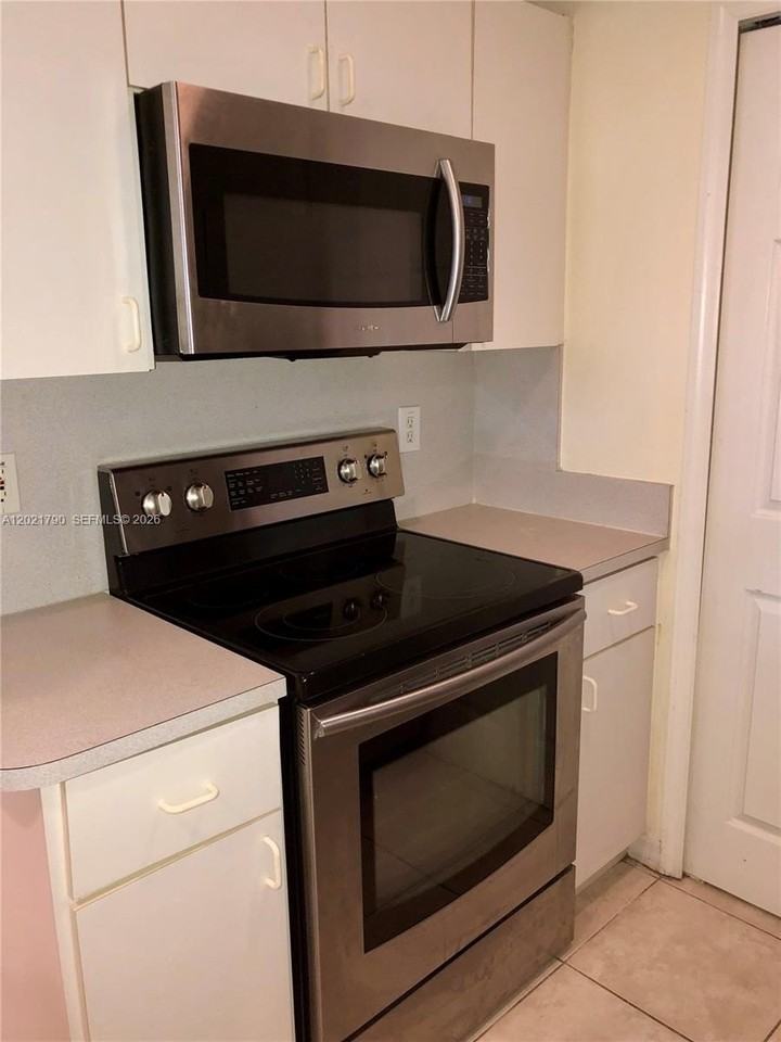6500 Nw 114th Ave #1021 - Photo 5 of 25