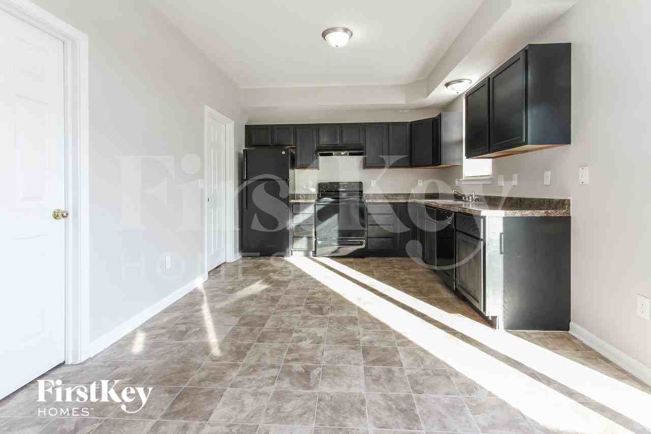 527 Hollow Pear Dr - Photo 6 of 15