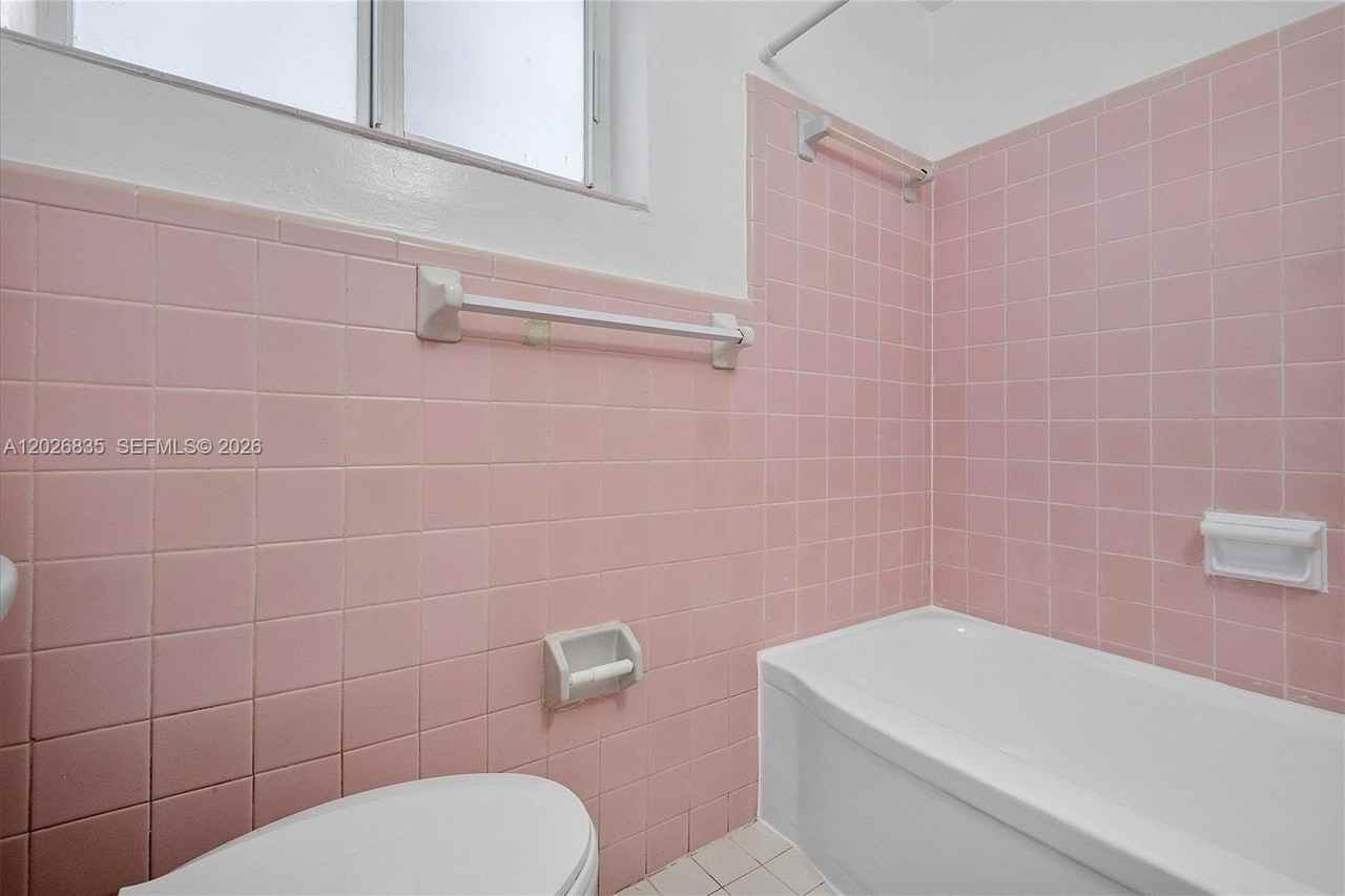 1850 Meridian Ave #9 - Photo 7 of 18