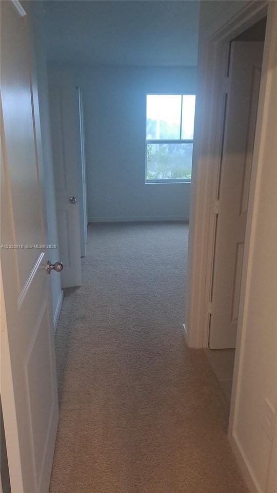 408 Ne 1st Dr - Photo 3 of 15