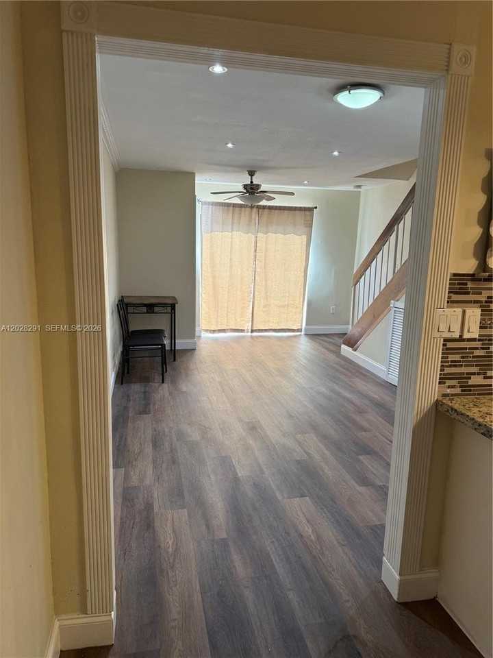 11789 Sw 18th St #4-30 - Photo 2 of 28