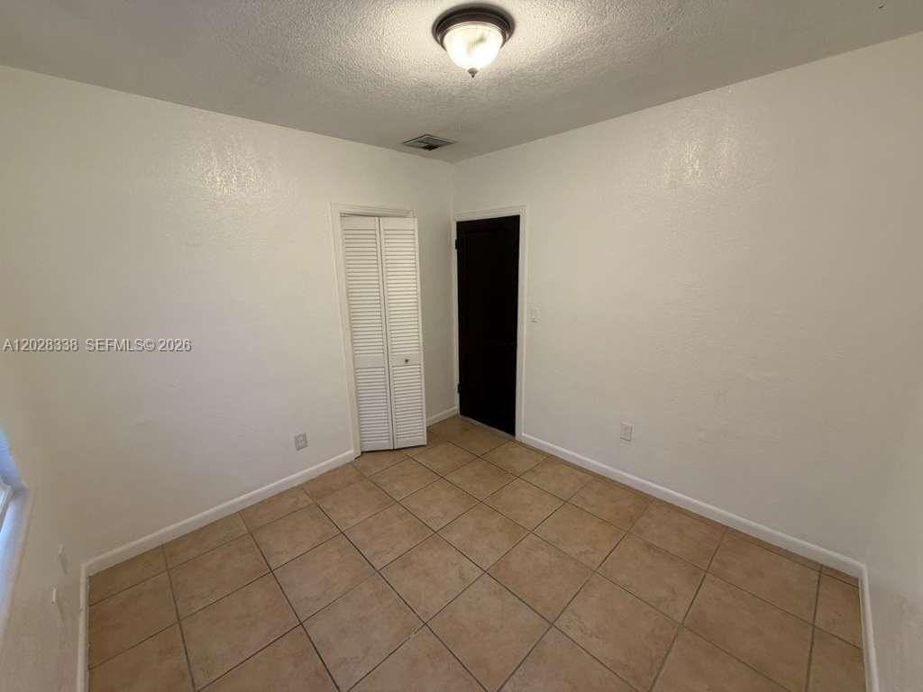 165 Lawn Way - Photo 7 of 28