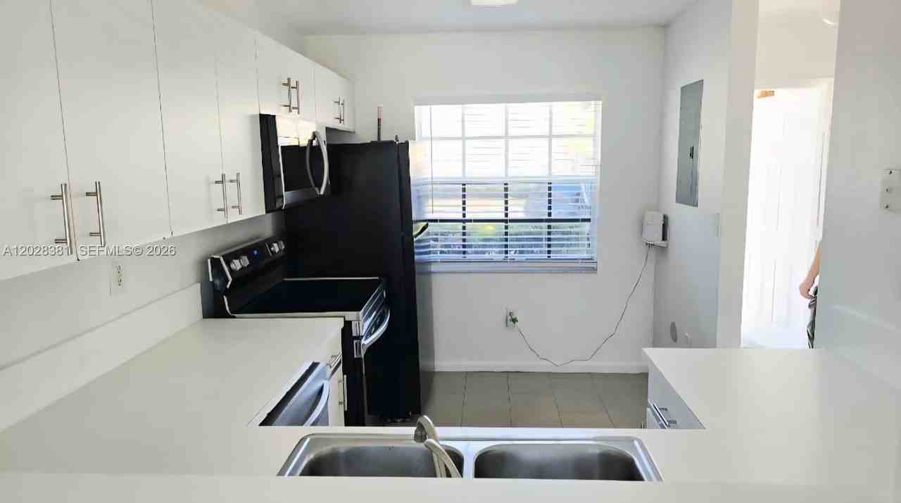 14130 Sw 120th Ct #4-14 - Photo 4 of 16