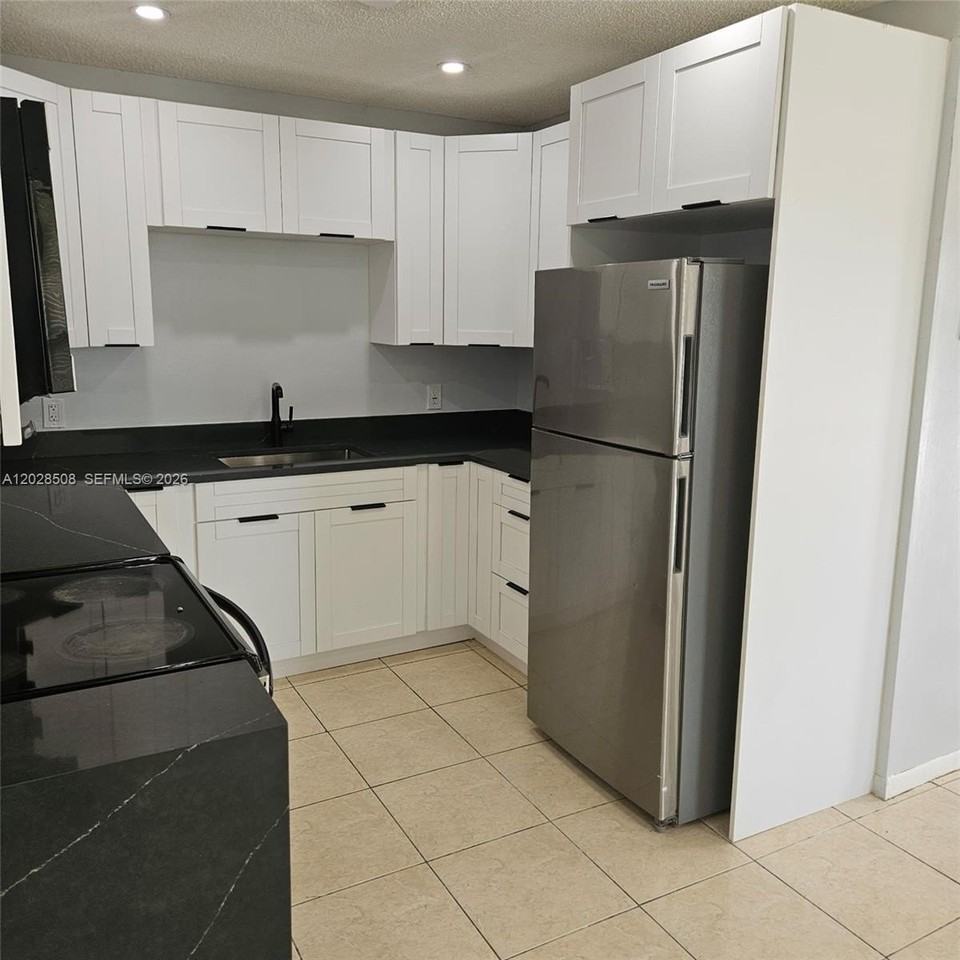 616 Nw 67th St #C - Photo 5 of 8