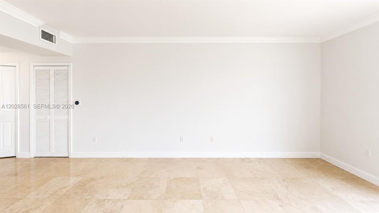 2650 Sw 37th Ave #506 - Photo 5 of 13
