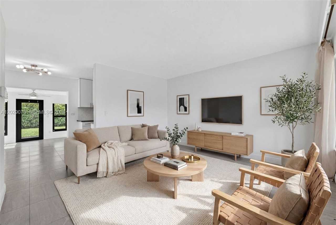 680 W 50th Pl - Photo 2 of 25