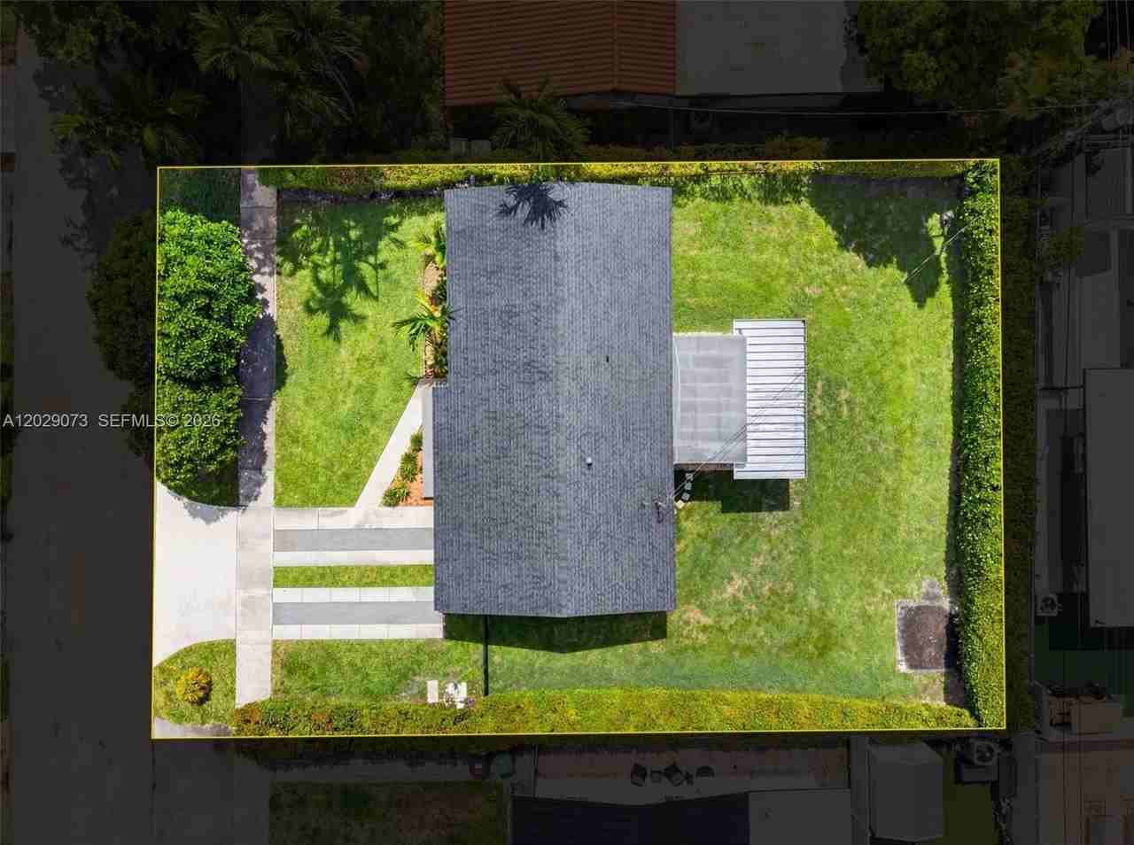 680 W 50th Pl - Photo 5 of 25