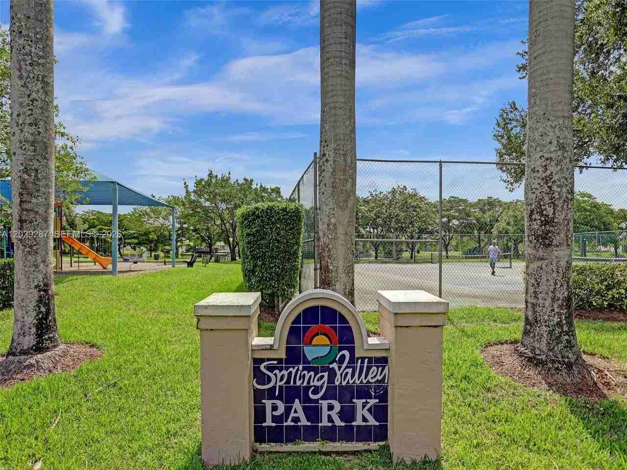 16541 Nw 5th St - Photo 5 of 50