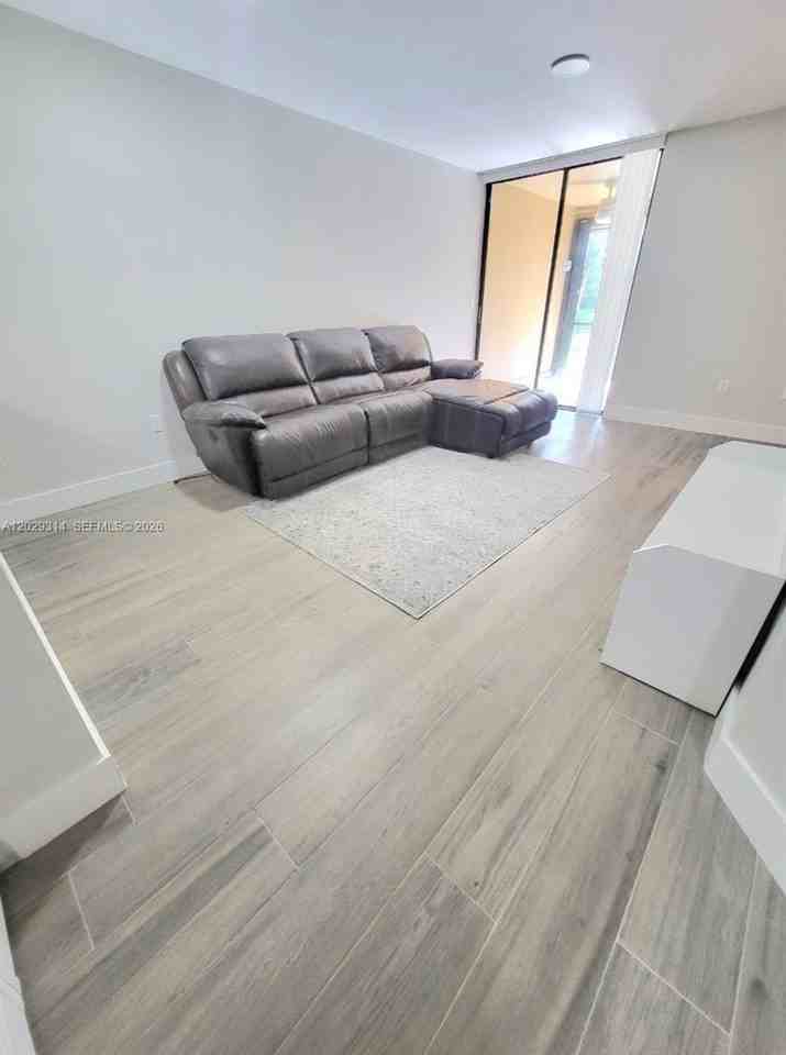 15495 Miami Lakeway N #105-4 - Photo 4 of 23