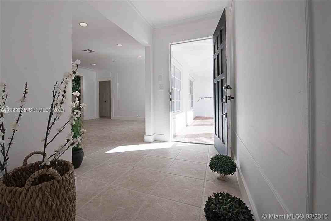 931 Placetas Ave - Photo 6 of 21