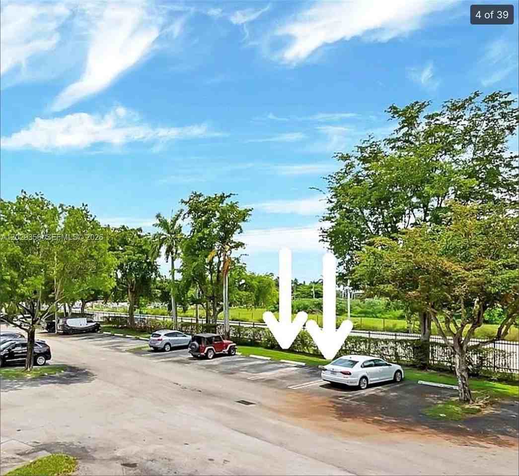 5700 Sw 127th Ave #1407 - Photo 4 of 36