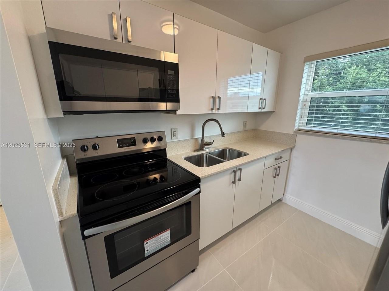 1767 Nw 3rd Ave #17 - Photo 5 of 28