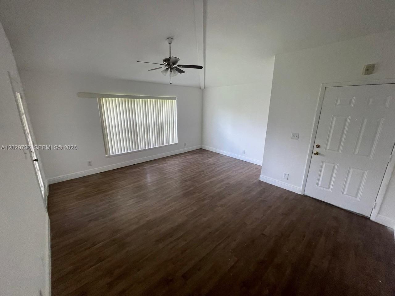 4072 Nw 87th Ave #4072 - Photo 5 of 10